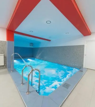 Piramida Hotel 3*