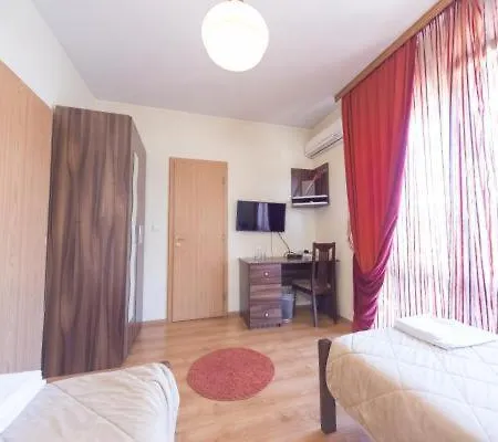 Hotel Piramida 3*